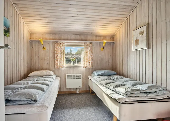 Hybenvaenget I Semesterbostad *